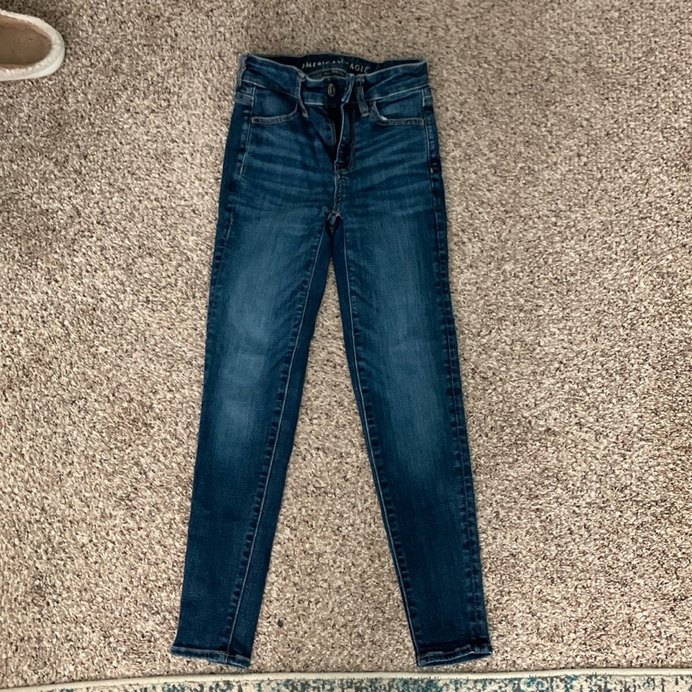 Women’s American Eagle jeans